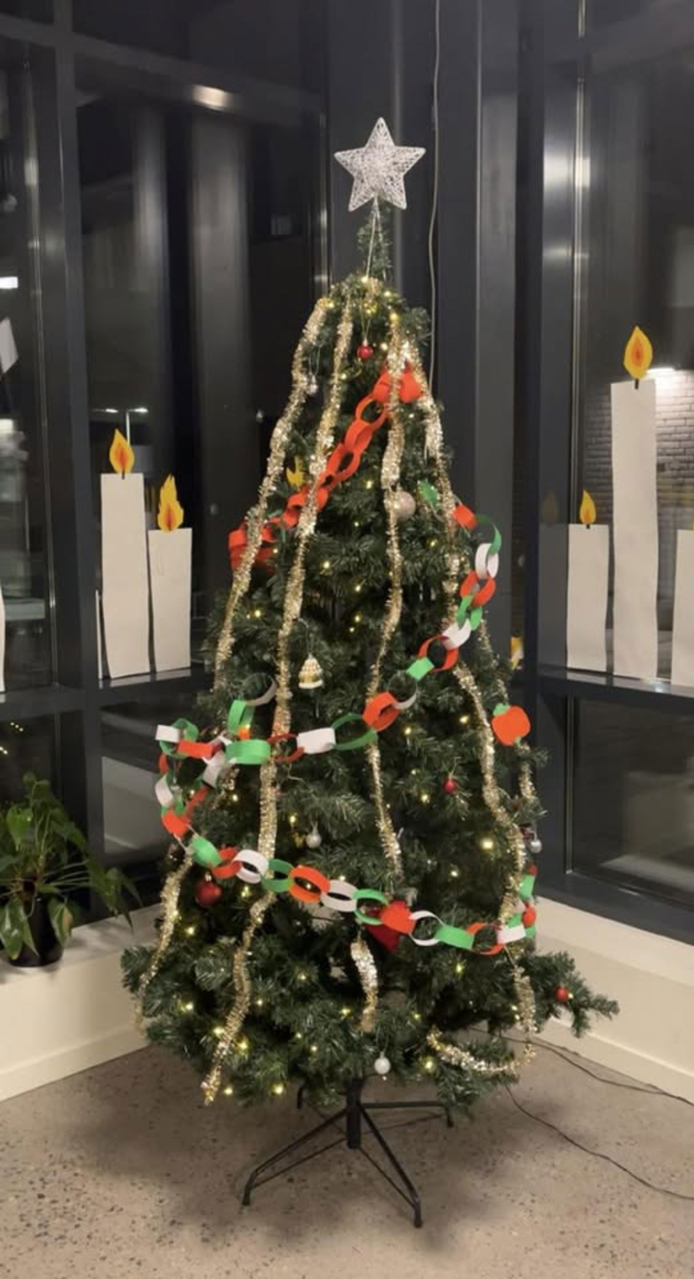 Et pyntet juletre